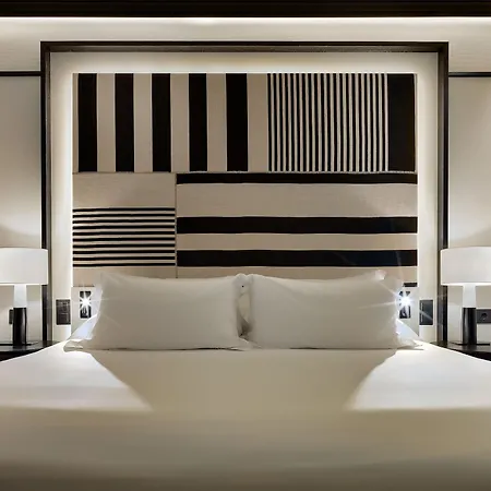 H10 Marina Otel 4*