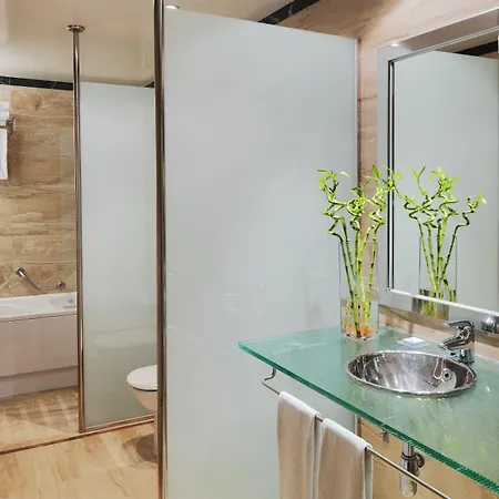 Hotell H10 Marina Barcelona