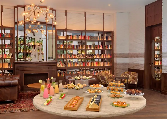 Hotel H10 Marina Barcelona