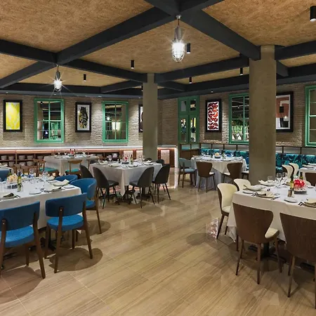 מלון H10 Marina 4*